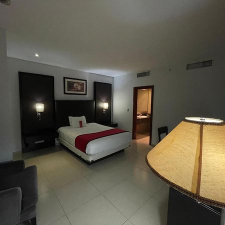 Ramada By Wyndham Princess Santo Domingo Exterior foto
