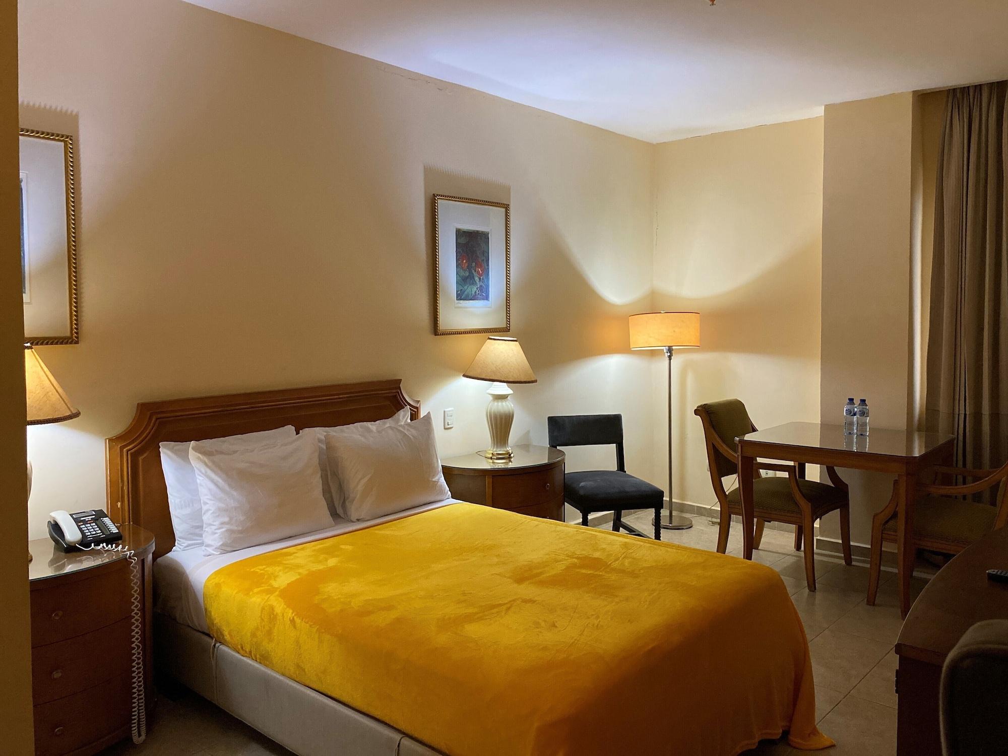 Ramada By Wyndham Princess Santo Domingo Exterior foto
