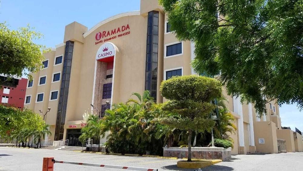 Ramada By Wyndham Princess Santo Domingo Exterior foto